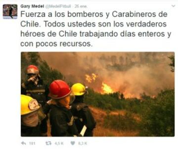 A través de redes sociales, el volante chileno manifestó su apoyo y admiración al trabajo realizado por Bomberos de Chile en las distintas zonas donde las llamas atacaron.