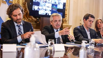 El presidente de Argentina, Alberto Fern&aacute;ndez, durante una reuni&oacute;n con su Ejecutivo