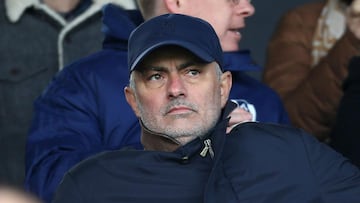 José Mourinho "would bring the glamour to Bayern" - Ballack