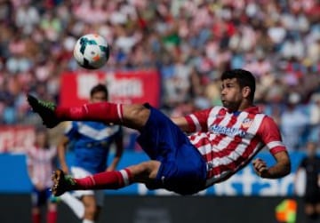 Una vez más, un impresionante remate de chilena de Diego Costa, esta vez en el partido Atlético de Madrid-Almería en septiembre de 2013.