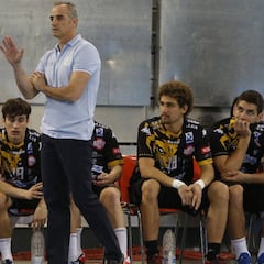 El Abanca Ademar anuncia la destitución de Rafa Guijosa