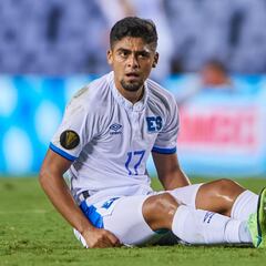 El Salvador no logra evitar la derrota ante México