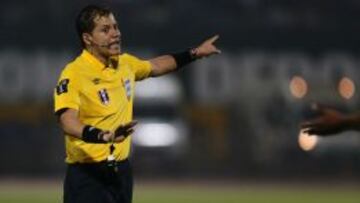 Víctor Carrillo será el juez principal en el duelo de Universidad de Chile frente a Inter de Porto Alegre