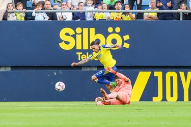 Aprobados y suspensos del Cádiz: Victoria para dar oxígeno