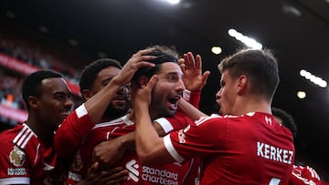 Soccer Football - Premier League - Liverpool v Arsenal - Anfield, Liverpool, Britain - August 31, 2025 Liverpool's Dominik Szoboszlai celebrates scoring their first goal with Milos Kerkez, Joe Gomez and Ryan Gravenberch REUTERS/Phil Noble EDITORIAL USE ONLY. NO USE WITH UNAUTHORIZED AUDIO, VIDEO, DATA, FIXTURE LISTS, CLUB/LEAGUE LOGOS OR 'LIVE' SERVICES. ONLINE IN-MATCH USE LIMITED TO 120 IMAGES, NO VIDEO EMULATION. NO USE IN BETTING, GAMES OR SINGLE CLUB/LEAGUE/PLAYER PUBLICATIONS. PLEASE CONTACT YOUR ACCOUNT REPRESENTATIVE FOR FURTHER DETAILS..