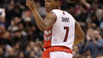 Kyle Lowry celebra una canasta..
