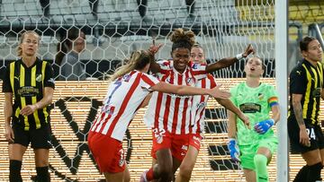 Atl�tico's forward Luany (R) celebrates scoring the 1-0 goal with team mates during the Women's UEFA Champions League qualification match between BK Haecken FF and Club Atletico de Madrid in Gothenburg, Sweden, on September 11, 2025. (Photo by Adam IHSE / TT News Agency / AFP) / Sweden OUT