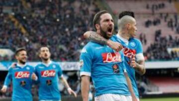 Higua&iacute;n celebra un gol. 