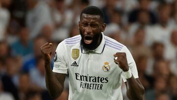 MADRID, 09/05/2023.- El defensa alemán del Real Madrid Antonio Rüdiger durante el partido de ida de las semifinales de la Liga de Campeones que Real Madrid y Manchester City disputan este martes en el estadio Santiago Bernabéu, en Madrid. EFE/JUANJO MARTIN
