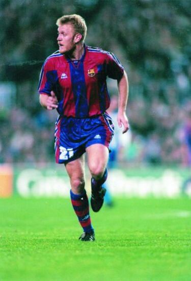 Tras el Real Madrid y el Oviedo, llegó al FC Barcelona donde estuvo dos temporadas. Tras su paso como blaugrana fichó por el Sevilla en la temporada 1996-97. 