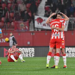 Aprobados y suspensos: todo le sale mal al Almería