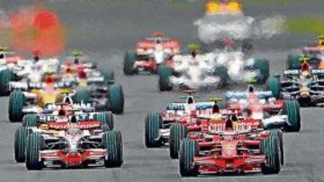 <b>SALVAR LA PARRILLA. </b>El objetivo de la FIA es reducir los costes para que no haya más deserciones de equipos en el Mundial.