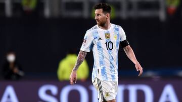 BUENOS AIRES, ARGENTINA - OCTOBER 10: Lionel Messi of Argentina looks on during a match between Argentina and Uruguay as part of South American Qualifiers for Qatar 2022 at Estadio Monumental Antonio Vespucio Liberti on October 10, 2021 in Buenos Aires, Argentina. (Photo by Marcelo Endelli/Getty Images)