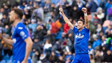 Jaime Mata celebra su segundo gol al Celta, el que significó la victoria por 3-2.