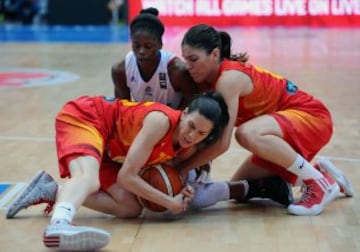Olivia Epoupa, Anna Cruz y Marta Xargay.
