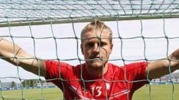 <b>LA ARAÑA CELESTE. </b>Yoel tendrá que medirse a los delanteros del Rayo Vallecano, uno de los ataques más contundentes de la categoría.