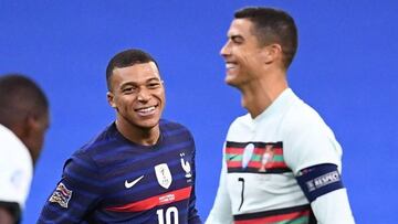 Cristiano Ronaldo irrumpe en la operaci¨®n Mbapp¨¦