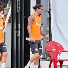 Cillessen y Cheryshev vuelven con el grupo y apuntan al Huesca