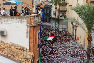 Cientos de personas han disfrutado de la fiesta. 