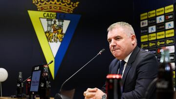 Vizca¨ªno: "Cervera es el mejor entrenador de la historia del C¨¢diz"