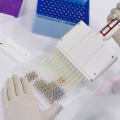 China aprueba su primera vacuna contra el coronavirus solo para militares