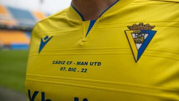 El Cádiz lanza una camiseta especial del partido ante el Manchester United