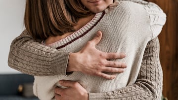 A study explains the three psychological effects associated with hugging and how many seconds one should last at a minimum.