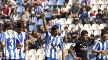 <b>DEPORTIVO 1 - 0 VALLADOLID.</b> El Deportivo se valió del acierto del franco-tunecino Lassad Nouioui para derrotar hoy con lo justo (1-0) al Valladolid, que pagó una vez más su falta de gol y aún no ha sentenciado su permanencia en Primera.