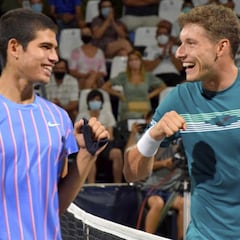 Carlos Alcaraz prepara la previa del Open de Australia con Pablo Carreño