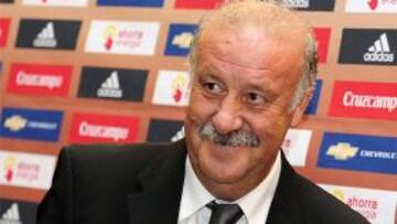 <b>Dubitativo</b>. El seleccionador nacional, Vicente del Bosque, tiene varias dudas sobre la alineación del equipo y evitará forzar jugadores para que los clubes no se molesten