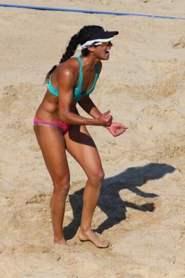 Campeonato femenino de voley playa Abierto de Hudson River Park de Nueva York.