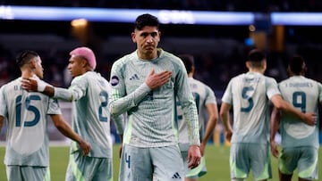 ‘El Tri’ solventó el inicio del Final Four con máxima efectividad: tres goles en apenas seis jugadas de gol. Panamá propuso y falló. Habrá nuevo ‘Clásico de la Concacaf’ el próximo domingo, por el título.