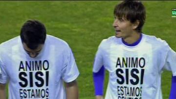 Los jugadores del Valladolid, con su camiseta de apoyo a Sisi.