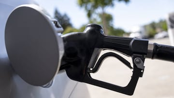 La gasolina continúa bajando. ¿Cuánto cuesta un galón de gasolina hoy, jueves 25 de agosto, en Estados Unidos? Así están los precios en Texas, California…