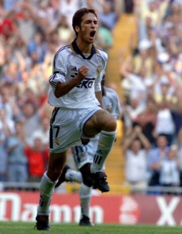 El mejor jugador es Raúl González, futbolista del Real Madrid entre 1994 y 2010 ocupa la PRIMERA posición con 528 puntos