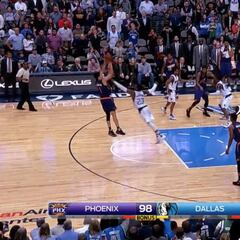 Booker se vistió de Jordan y Kobe: canastón sobre la bocina