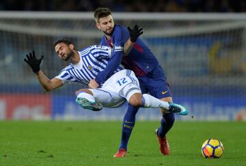 Gerard Piqué y Willian José.