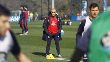 Óscar Gilsanz durante un entrenamiento del Deportivo.