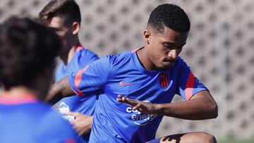 Marcos Paulo, en un entrenamiento del Atl&eacute;tico