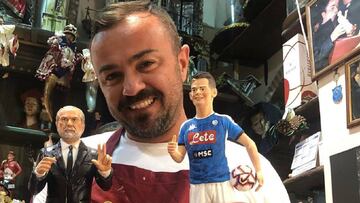 Artista hace figura de James con la camiseta del Napoli.