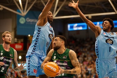 El Breogán castiga a un mal Unicaja