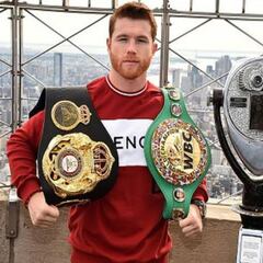 Canelo: "Ojalá haya más gente como Lorena, Chicharito y yo"