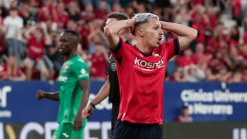 Bryan Zaragoza se lamenta de que su disparo no acabase en gol.