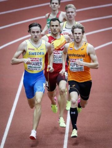 800 metros masculinos. Thijmen Kupers de Holanda, Andreas Kramer de  Sucecia y Daniel Andújar de España. 