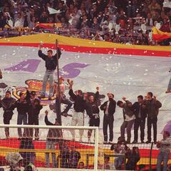 La prensa polaca recuerda que el Madrid también tuvo ultras