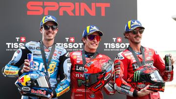 Álex Márquez, Marc Márquez y Francesco Bagnaia tras el esprint de Tailandia.