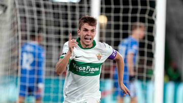 Febas celebra un gol con el Elche.