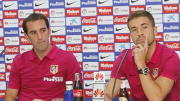 Godín, Gabi y Coke en rueda de prensa.