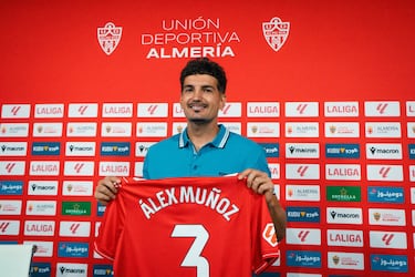 Andrés Fernández y Álex Muñoz, veteranía y competitividad para el Almería