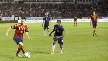 Convocado por Vicente del Bosque para disputar un partido amistoso frente a Panamá. Anotó el que sería su único gol con la roja y su único partido.